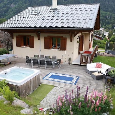 Chamonix Large Chalet, Sleeps 12, 200M2, 5 Bedroom, 4 Bathroom, Garden, Jacuzzi, Sauna Kültér fotó