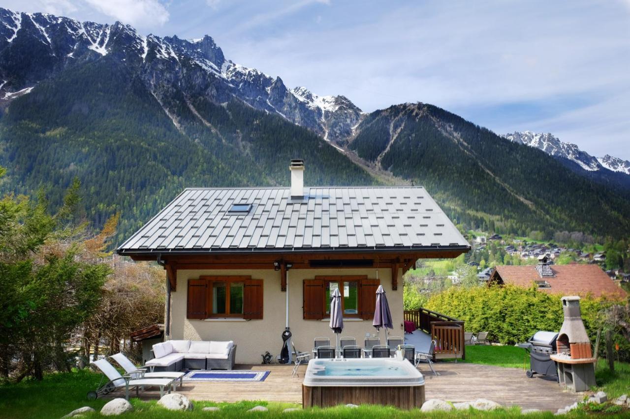 Chamonix Large Chalet, Sleeps 12, 200M2, 5 Bedroom, 4 Bathroom, Garden, Jacuzzi, Sauna Kültér fotó