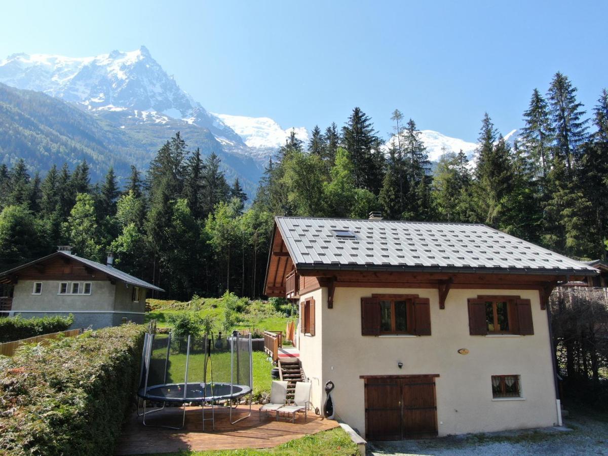 Chamonix Large Chalet, Sleeps 12, 200M2, 5 Bedroom, 4 Bathroom, Garden, Jacuzzi, Sauna Kültér fotó